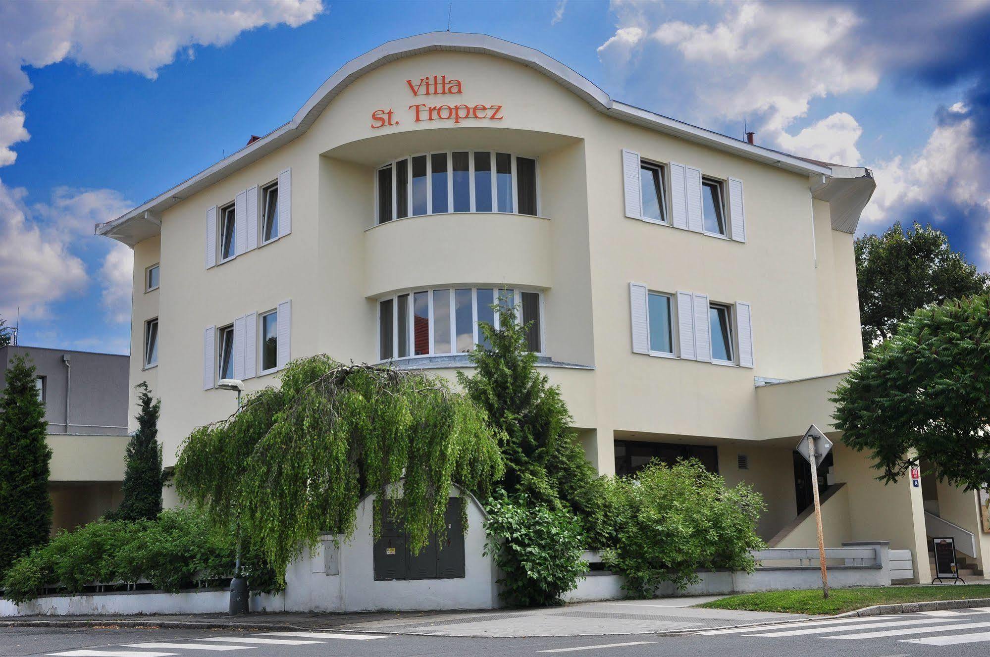 Villa St. Tropez Praga Exterior foto