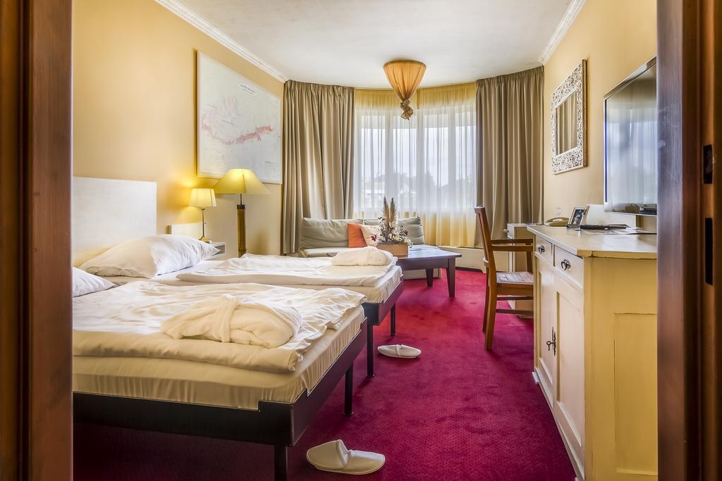 Villa St. Tropez Praga Habitación foto