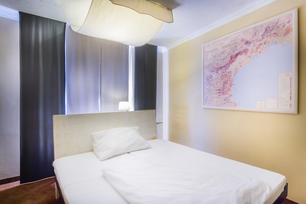 Villa St. Tropez Praga Habitación foto